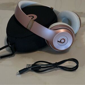 Pink Beats Solo 3 wireless pink